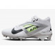 Crampons NIKE ALPHA MENACE PRO 4 Mid Blanche